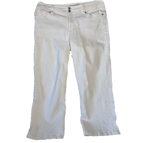 CHICO’S Platinum Optic White Denim High Rise Crop Jeans Size 1.5/ S/ 10 - EUC - Picture 2 of 8